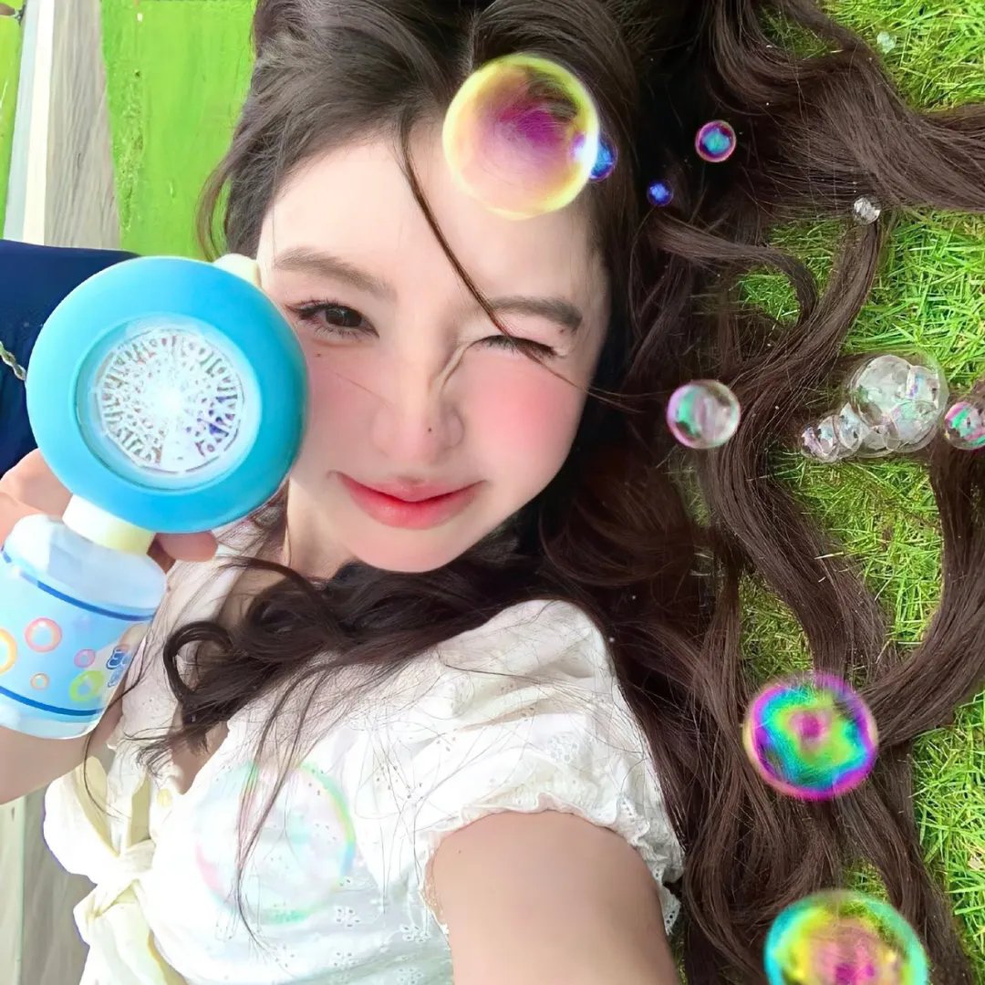 出水芙蓉粤语